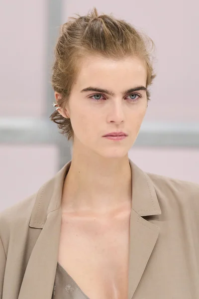 Look 73
